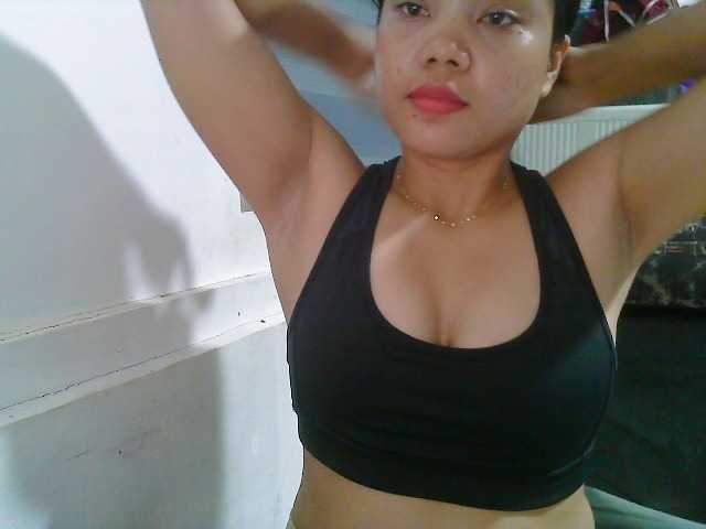 Courtney01's BongaCams show and profile