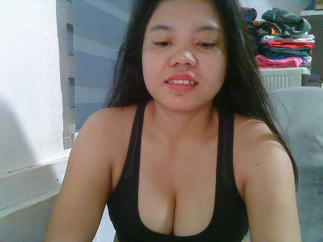 Courtney01 live cam on BongaCams
