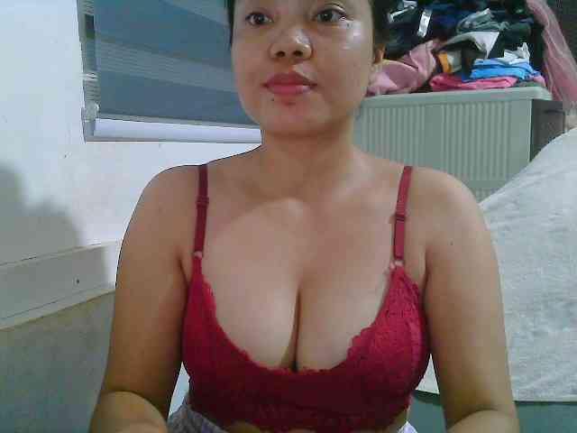 Courtney01 webcam