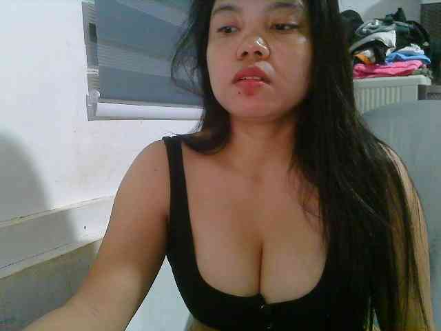 Courtney01 webcam
