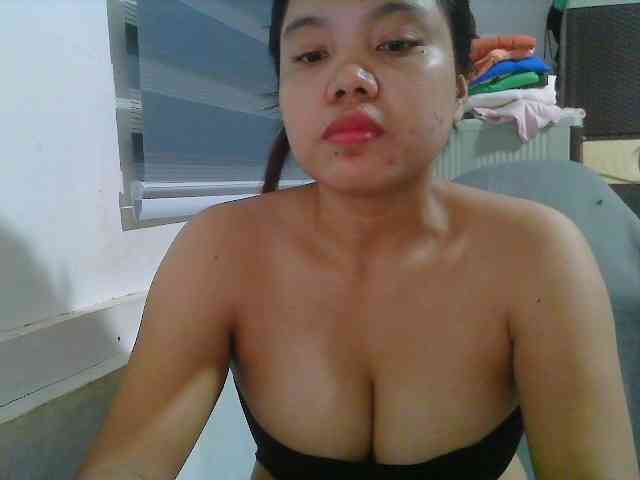 Courtney01 webcam