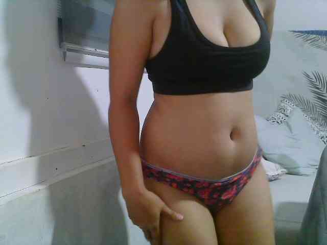 Courtney01 webcam
