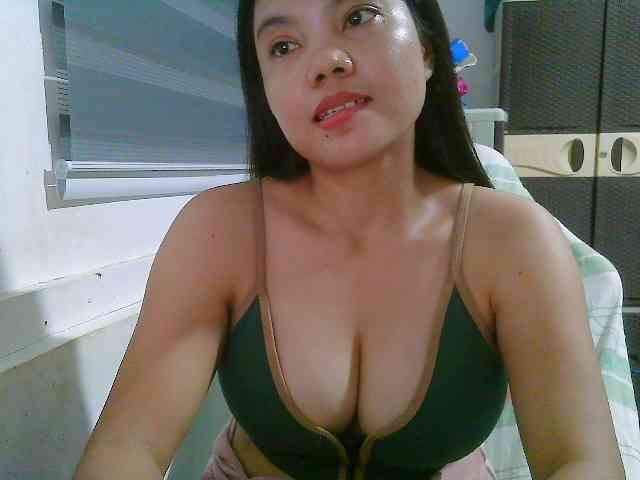 Courtney01 webcam