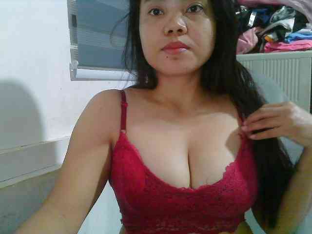 Courtney01 webcam