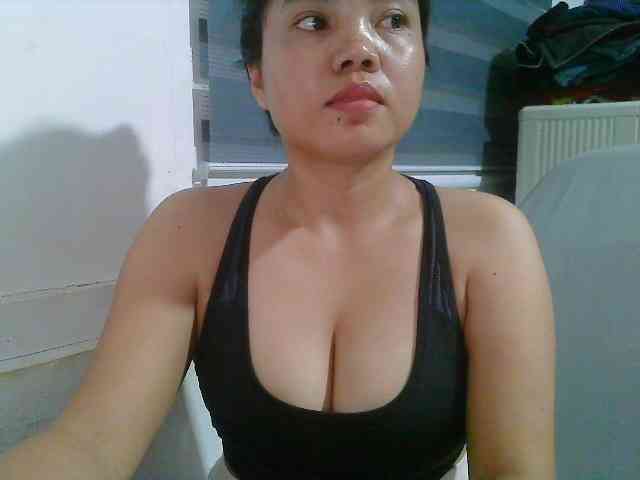 Courtney01 webcam