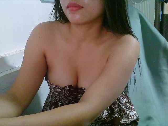 Courtney01 webcam