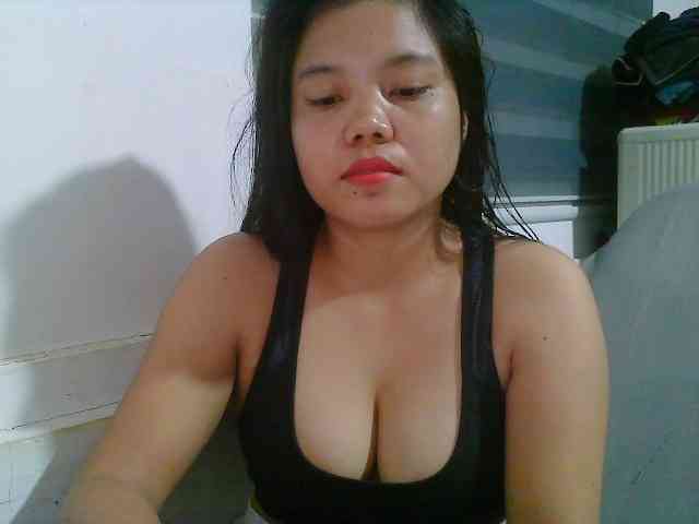 Courtney01 webcam