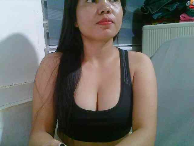 Courtney01 webcam