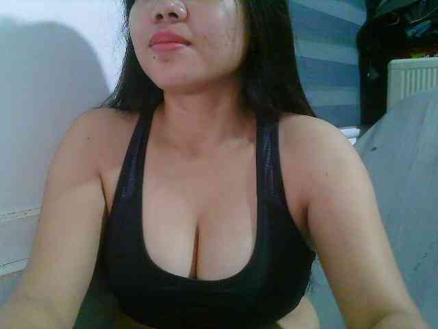 Courtney01 webcam