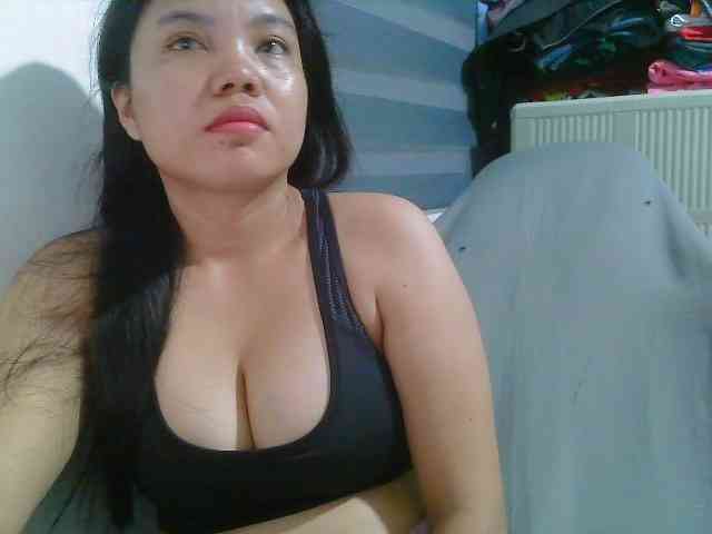 Courtney01 webcam
