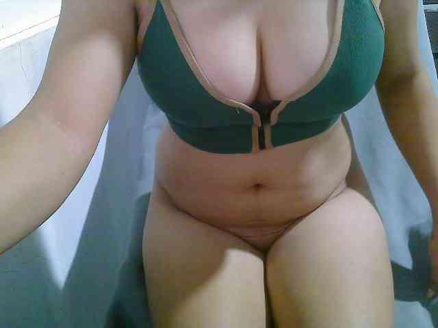 Courtney01 webcam