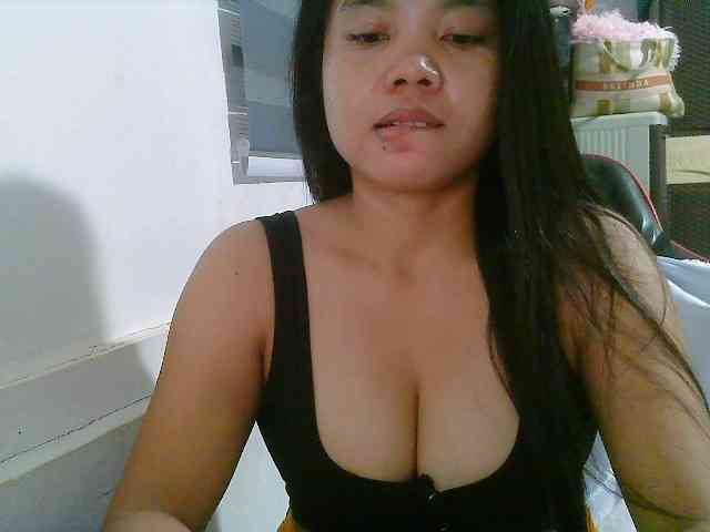 Courtney01 webcam