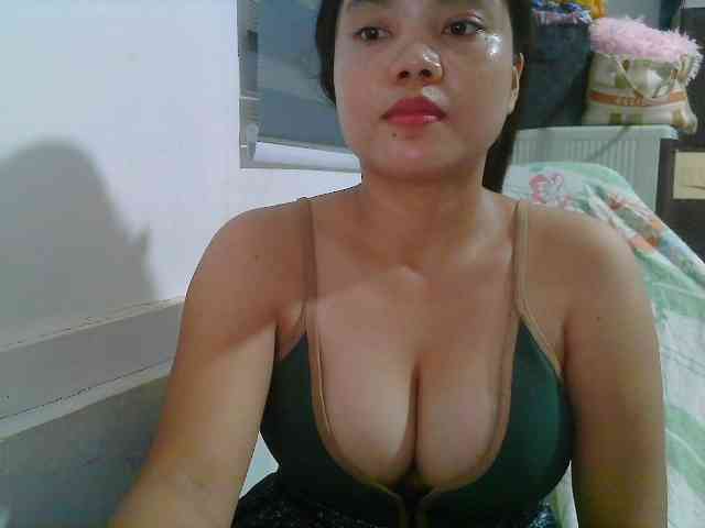 Courtney01 webcam
