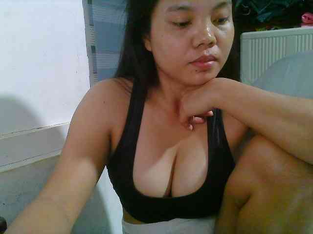 Courtney01 webcam