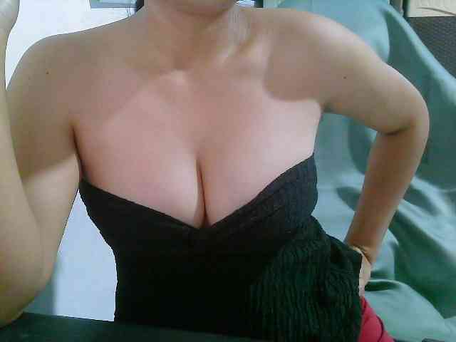 Courtney01 webcam