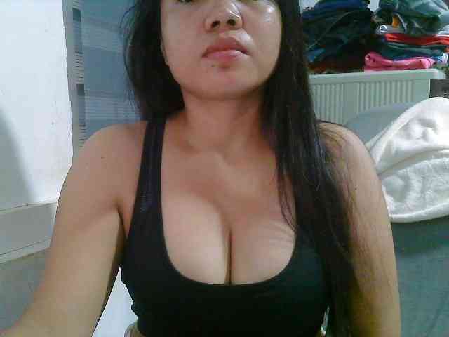 Courtney01 webcam