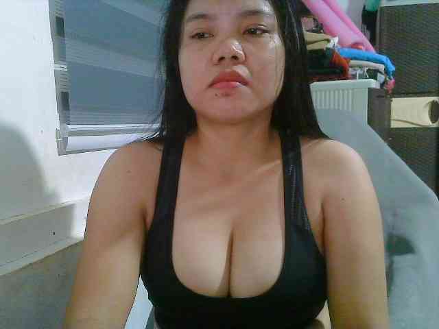 Courtney01 webcam