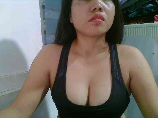 Courtney01 webcam