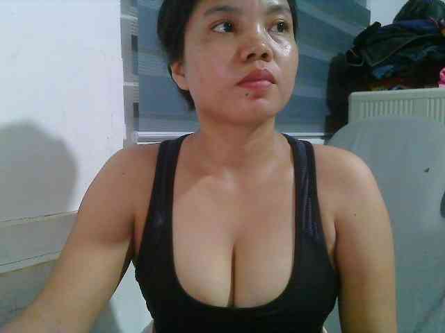 Courtney01 webcam
