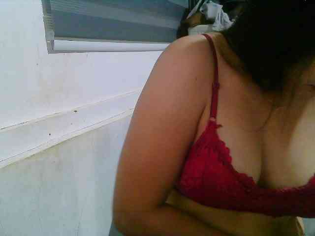 Courtney01 webcam