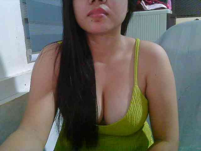 Courtney01 webcam