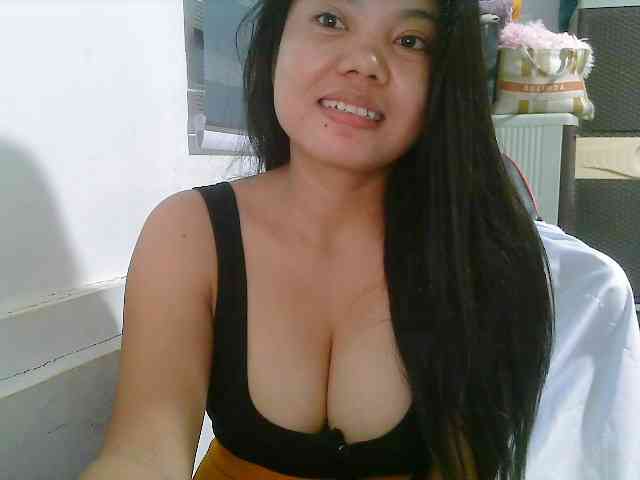 Courtney01 webcam