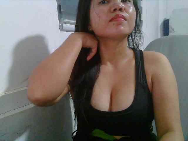 Courtney01 webcam