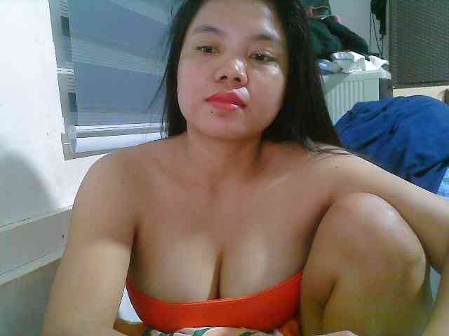 Courtney01 Live Webcam on BongaCams