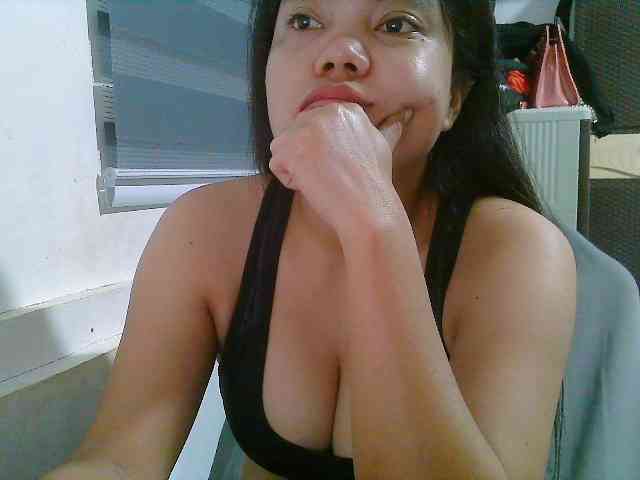 Courtney01 webcam