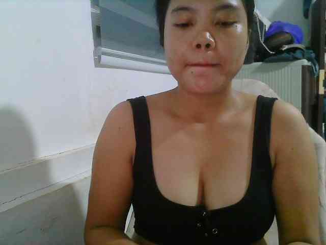 Courtney01 webcam