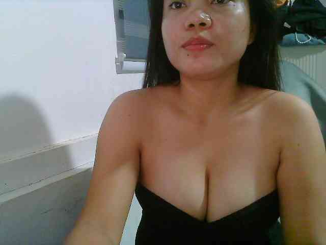 Courtney01 webcam