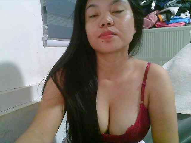 Courtney01 webcam