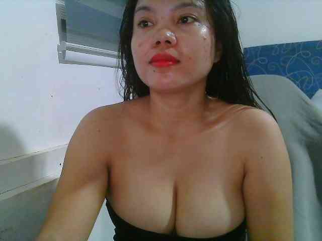 Courtney01 webcam