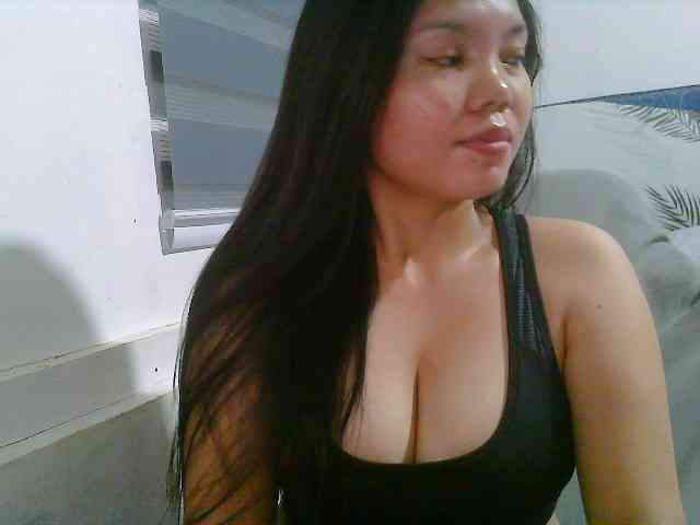Courtney01 webcam