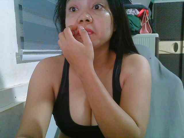 Courtney01 webcam