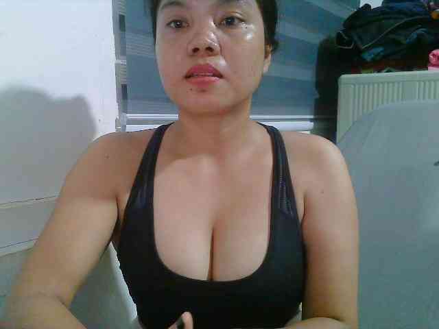 Courtney01 webcam