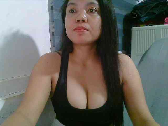 Courtney01 webcam