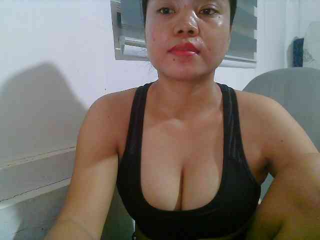 Courtney01 webcam