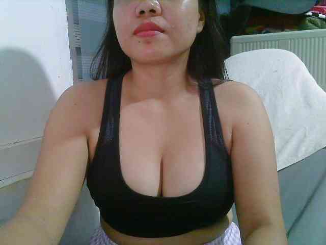 Courtney01 webcam