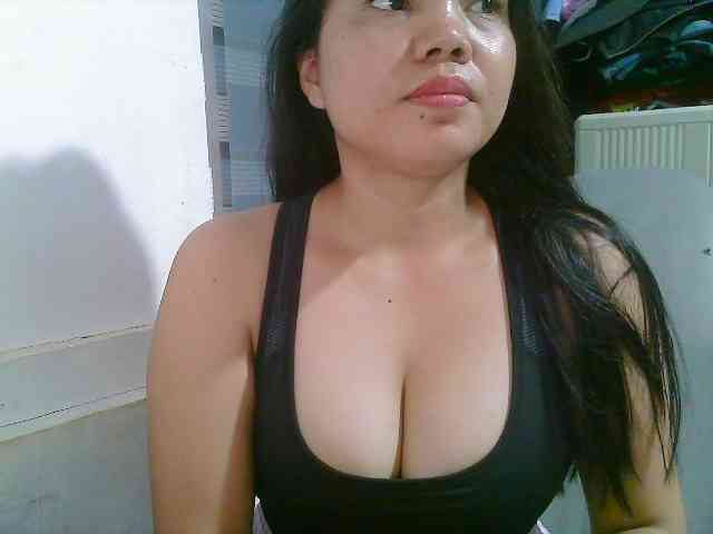 Courtney01 webcam