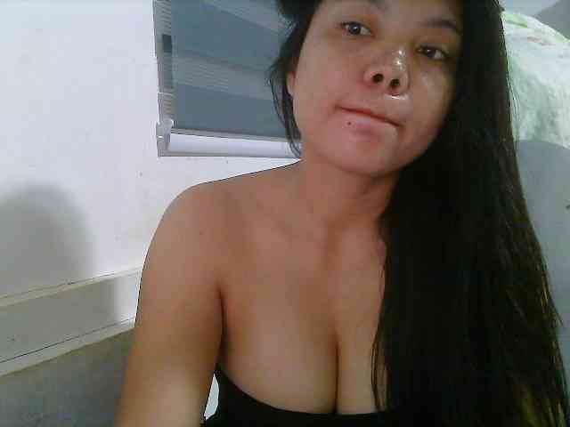 Courtney01 webcam