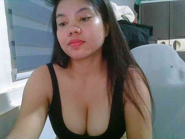 Courtney01 webcam