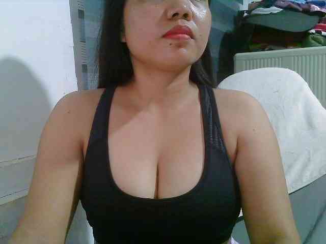 Courtney01 webcam