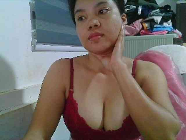 Courtney01 webcam