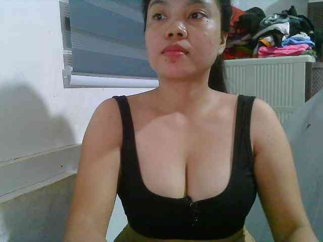 Courtney01 webcam