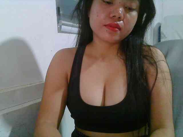 Courtney01 webcam