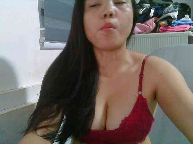 Courtney01 webcam