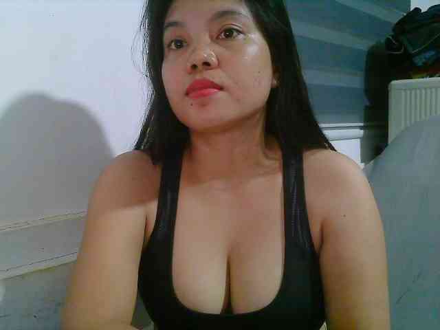 Courtney01 webcam