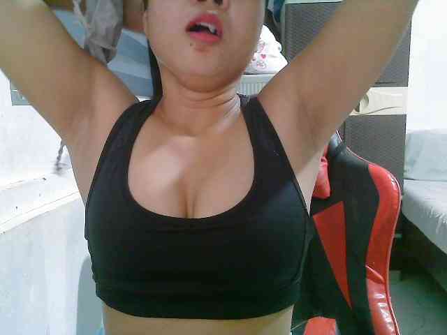 Courtney01 webcam