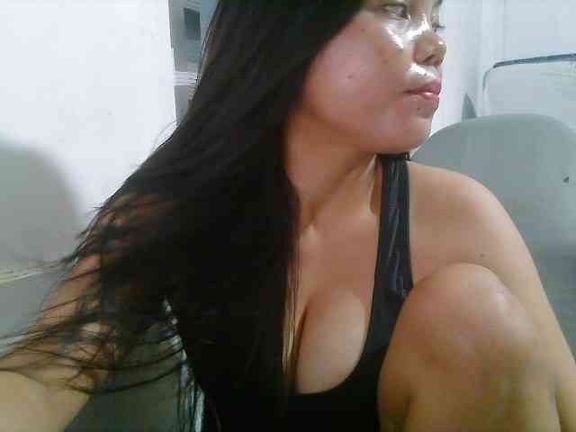 Courtney01 webcam